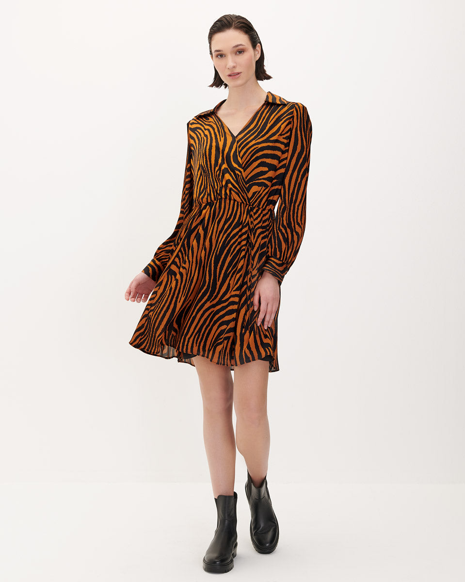 Vestido animal print envolvente